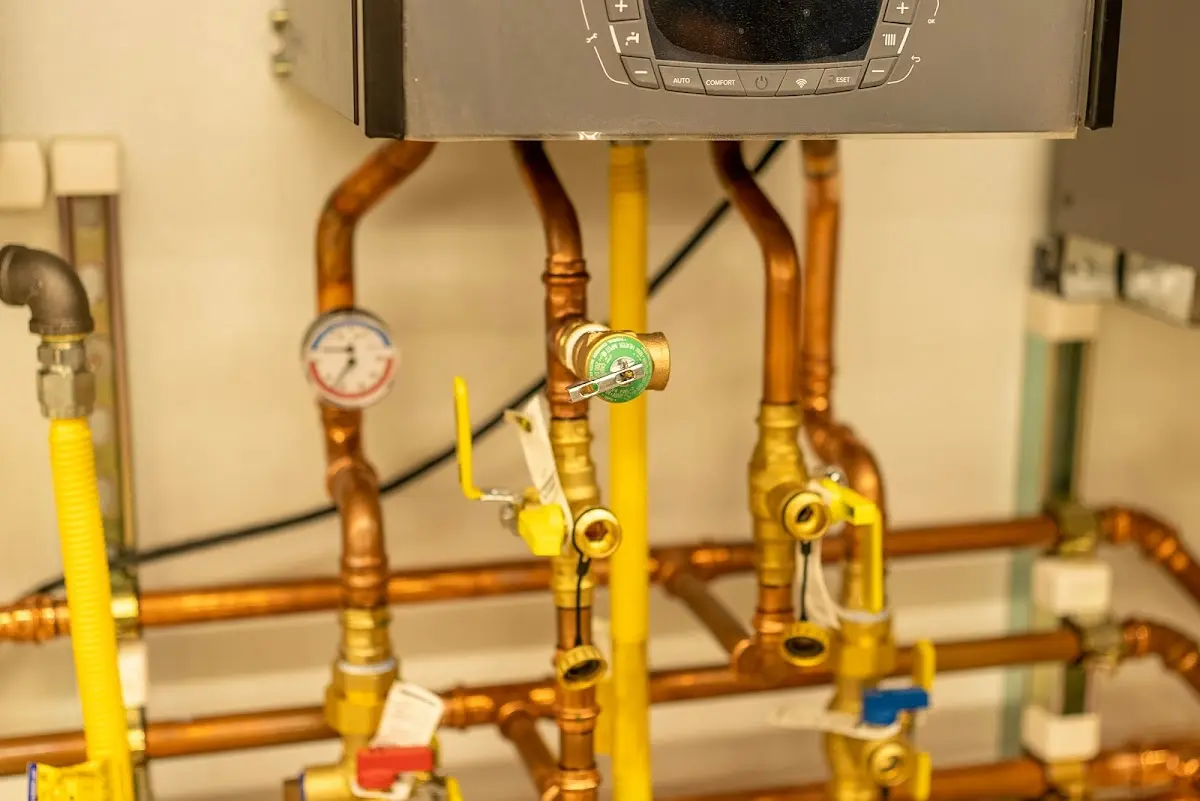 Licensed technician providing Sewer Cleanout for a homeowner in Alamo