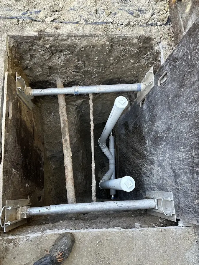 Experienced plumber completing Gas Line Repair work in Alamo